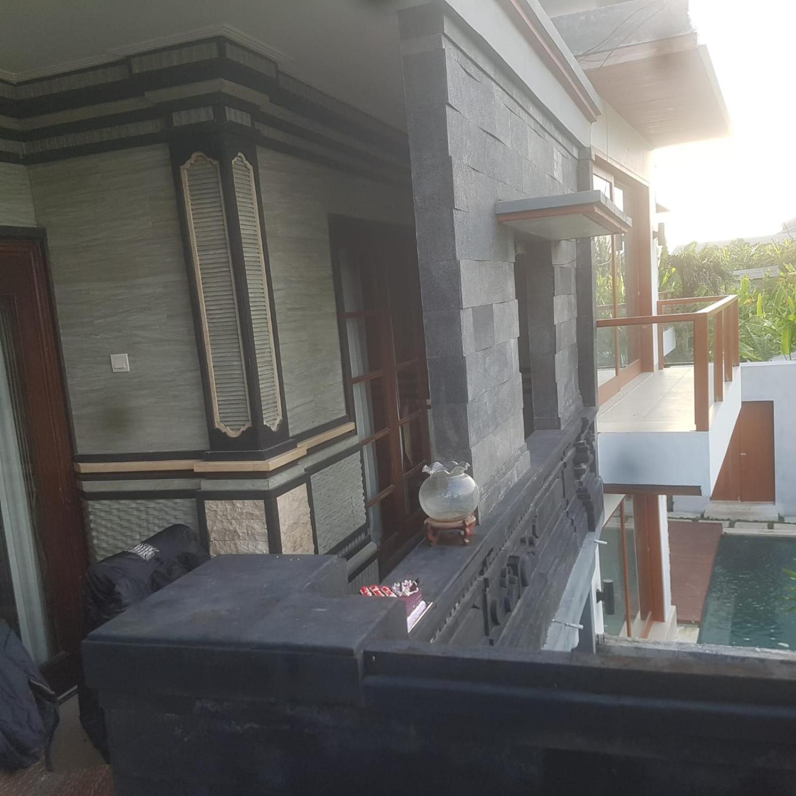 Yogi Homestay Canggu Екстериор снимка